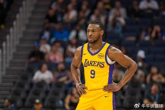 高诗岩29+9沙约克28分 山东险胜北京终结3连败